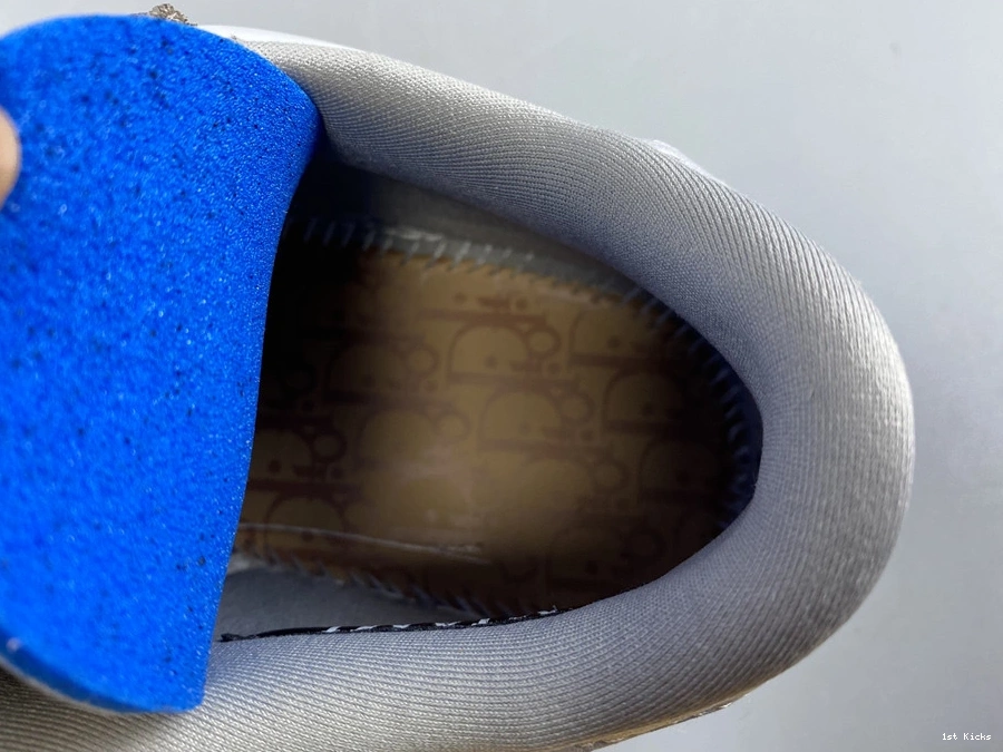 Retro CN8608 1 002 Low Dior Jordan - 0205